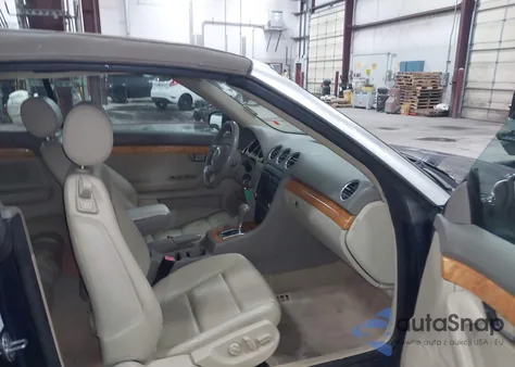 2009 Audi A4 2.0T Special Edition from USA, damaged, VIN WAUAF48H89K011234